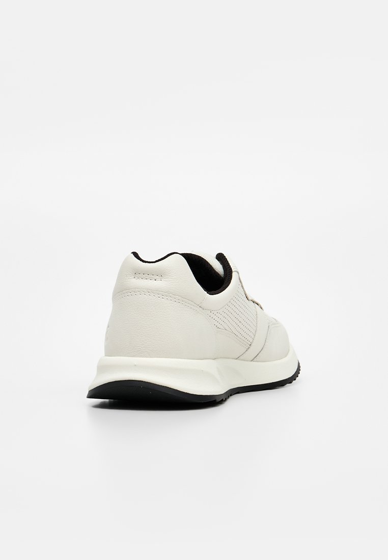 Sneaker low