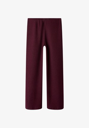Burgundske hlače širokih nogavica s opuštenim krojem, izrađene od mekanog, teksturiranog materijala. Imaju elastični pojas za udobnost.