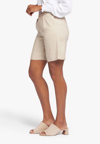 NYDJ Shorts - feather