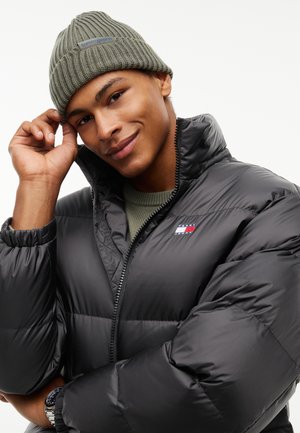 Tommy Jeans, LINEAR LOGO - Beanie - dark green
