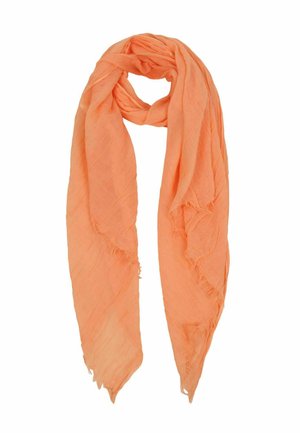 Hellorange, zerknitterter Stoffschal mit ausgefransten Rändern, locker auf einem weißen Hintergrund geschlungen.