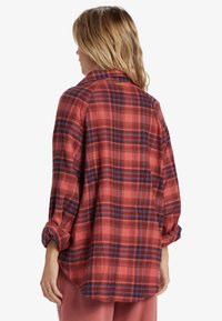 Billabong BEST TIME - LANGÄRMLIGES - Skjortebluser - red