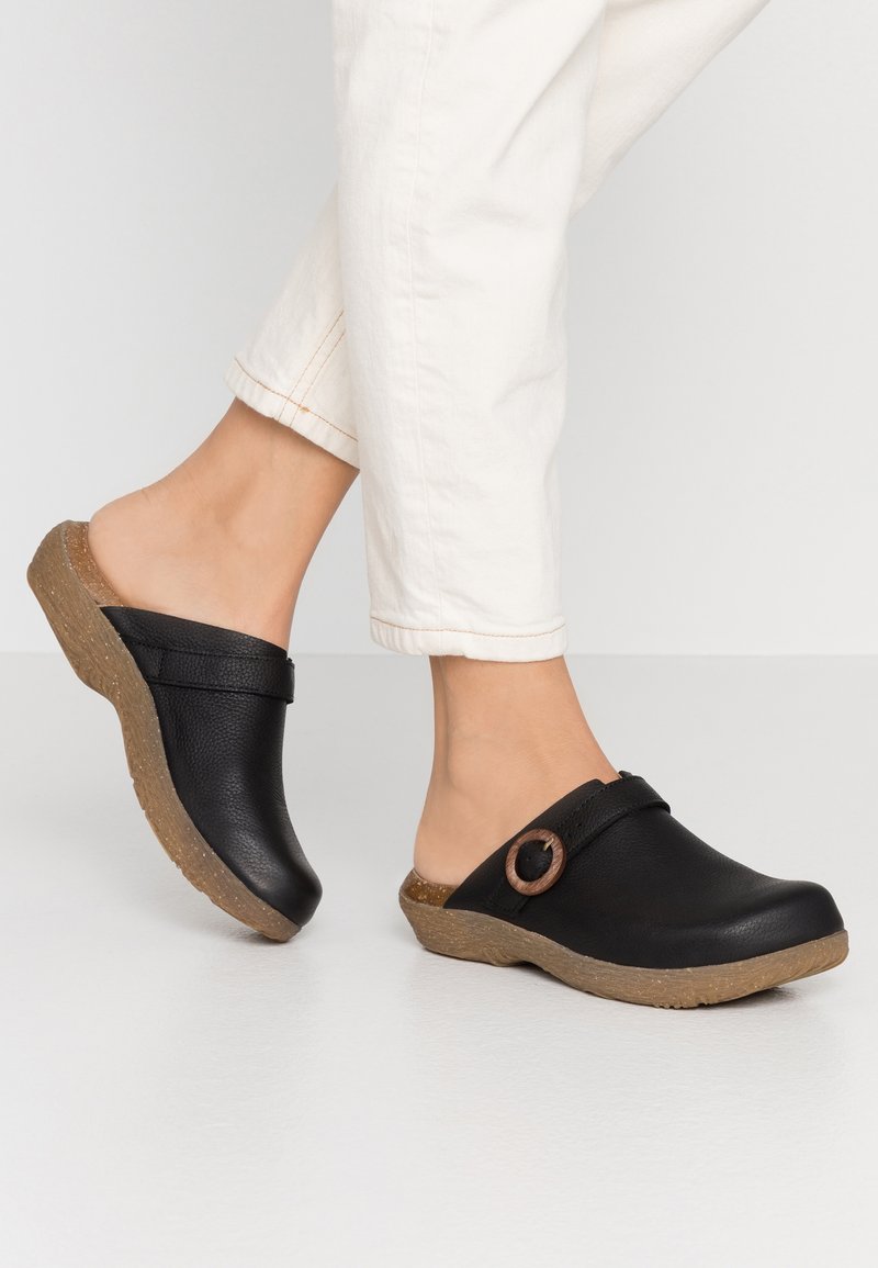 El Naturalista Women's Leather Mules - Black Ebony, Slip-On Flat Shoes Size 10