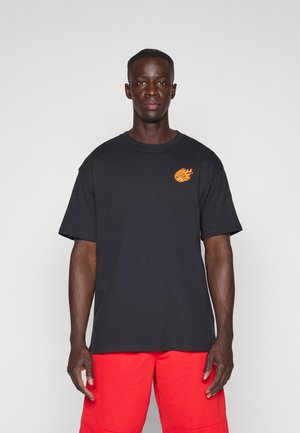 Nike Performance TEE PHOTO - T-Shirt print - black