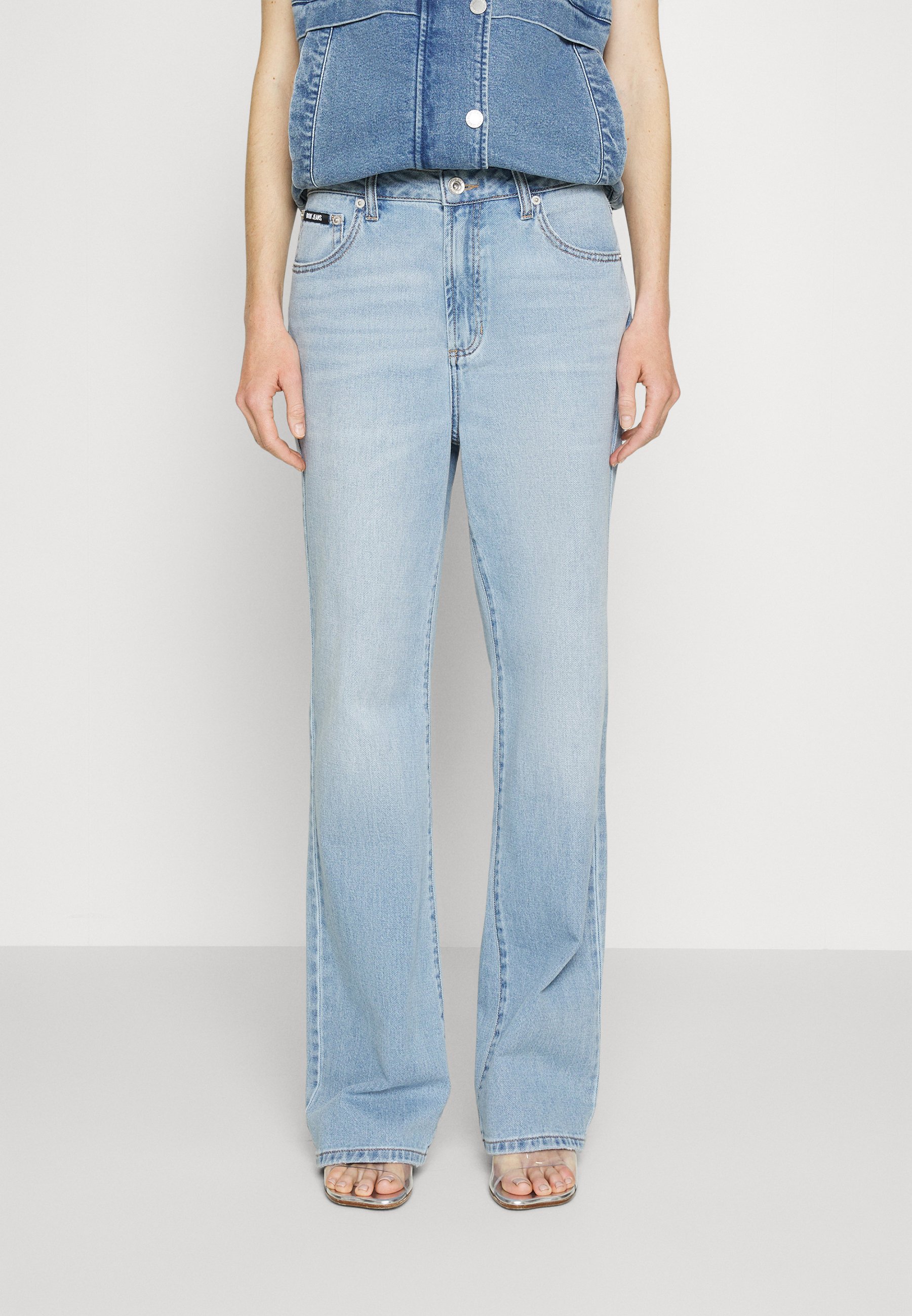 dkny womens straight leg jeans
