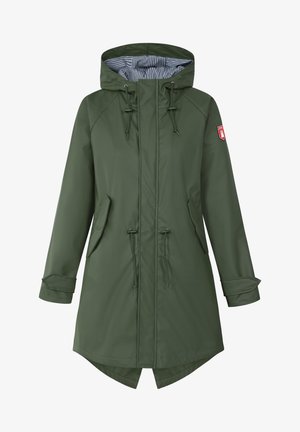 Groene waterdichte jas met capuchon, verstelbare trekkoorden, twee voorzakken en een gestreepte voering aan de binnenkant. Heeft een hoge-lage zoom.