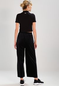 Fila EVERY TURTLE TEE - T-shirt imprimé - black