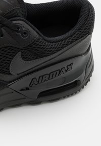 Nike Sportswear AIR MAX SYSTM UNISEX - Sneaker low - black/anthracite