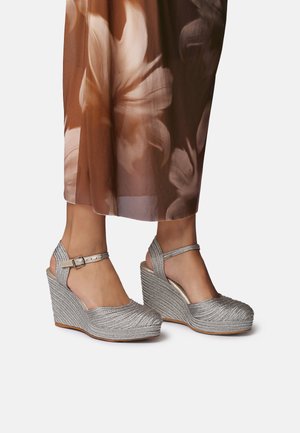 DAMARIS - Plateaupumps - plati