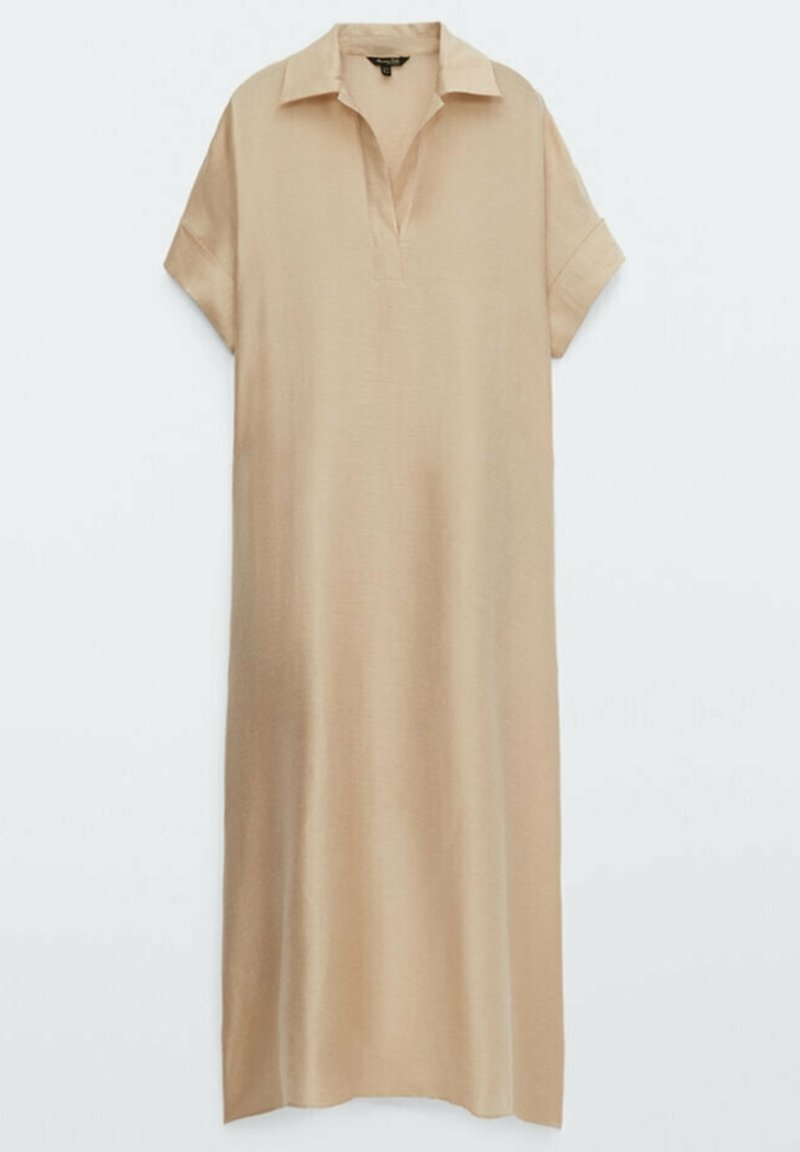 Robe midi beige à manches courtes avec col et patte de boutonnage en V, confectionnée dans un tissu léger.
