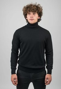 Unselected, nero