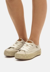 mtng Espadrillas - nude