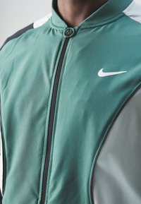 Nike Performance Trainingsjacke - bicoastal/black/barely green/white