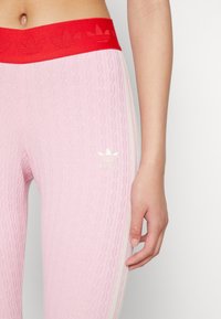 adidas Originals Legíny - kalhoty  - pink