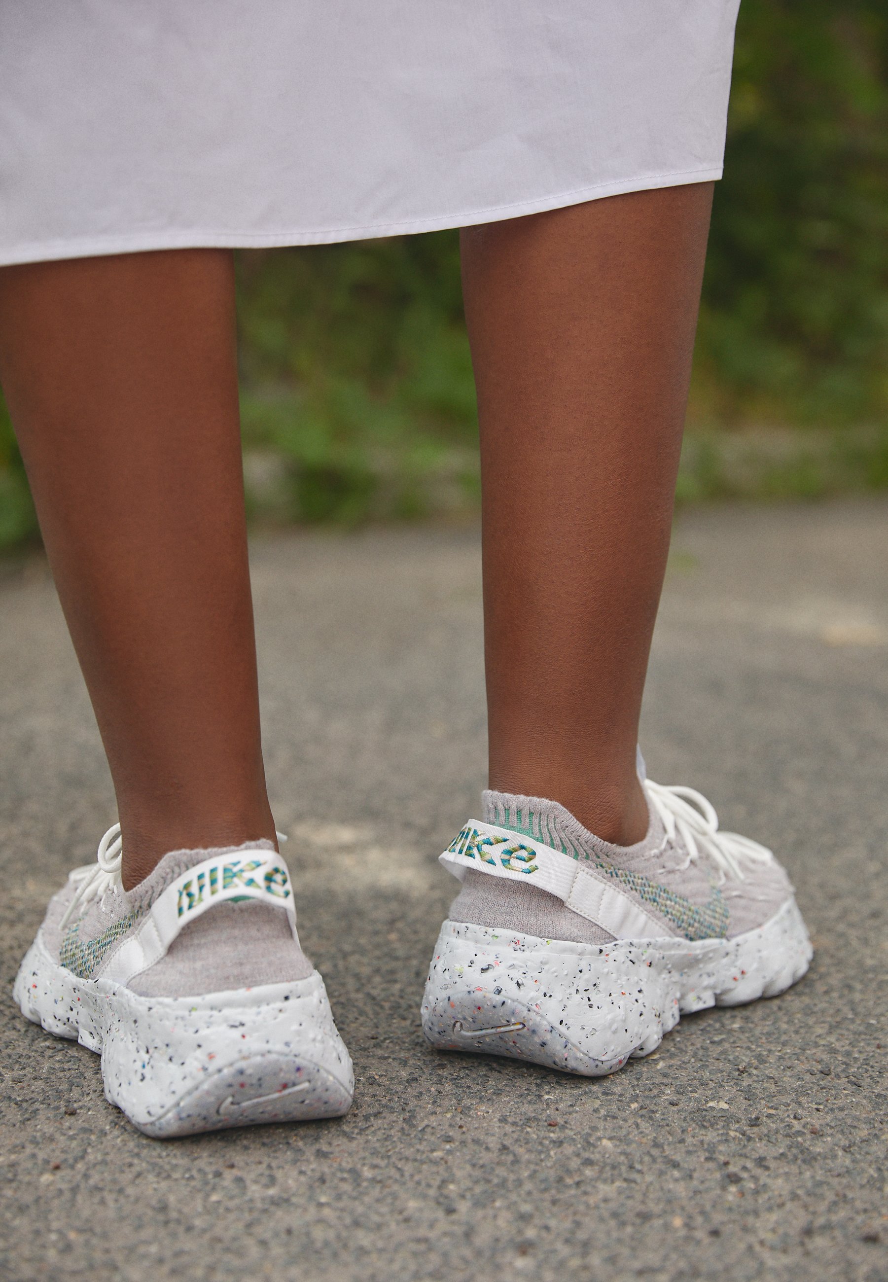 Nike Sportswear SPACE HIPPIE - Trainers 