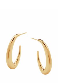 Złote kolczyki nausznice o gładkim, zakrzywionym kształcie. Posiadają cienkie, szpiczaste końce oraz gładką, błyszczącą powierzchnię.