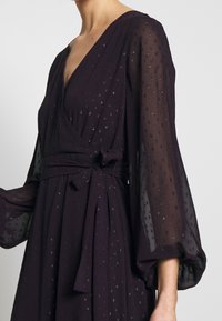 s.Oliver BLACK LABEL Vapaa-ajan mekko - dark purple