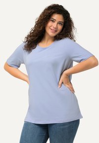 Ulla Popken RUNDHALSAUSSCHNITT - Jednoduché tričko - classic sky blue