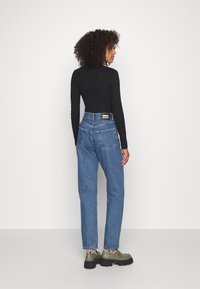 Dr.Denim BETH - Calças de ganga de corte relaxado - blue jay mid retro