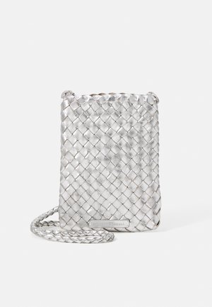 Loeffler Randall GRACE MINI CROSSBODY - Olkalaukku - silver