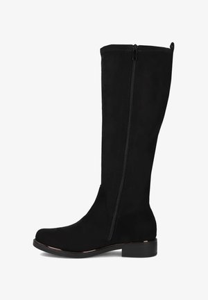 Czarne zamszowe buty do kolan o gładkiej fakturze, z bocznym zamkiem, okrągłym noskiem i skromnym obcasem, charakteryzujące się eleganckim, smukłym designem.