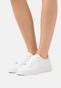 GANT LAGALILLY - Sneaker low - white