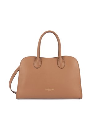 Sac à main Lancaster Paris en cuir fauve avec deux poignées arrondies et une bandoulière détachable, finition lisse, et logo doré au centre avant.