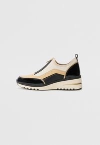 Marco Tozzi Baskets basses - cream/black