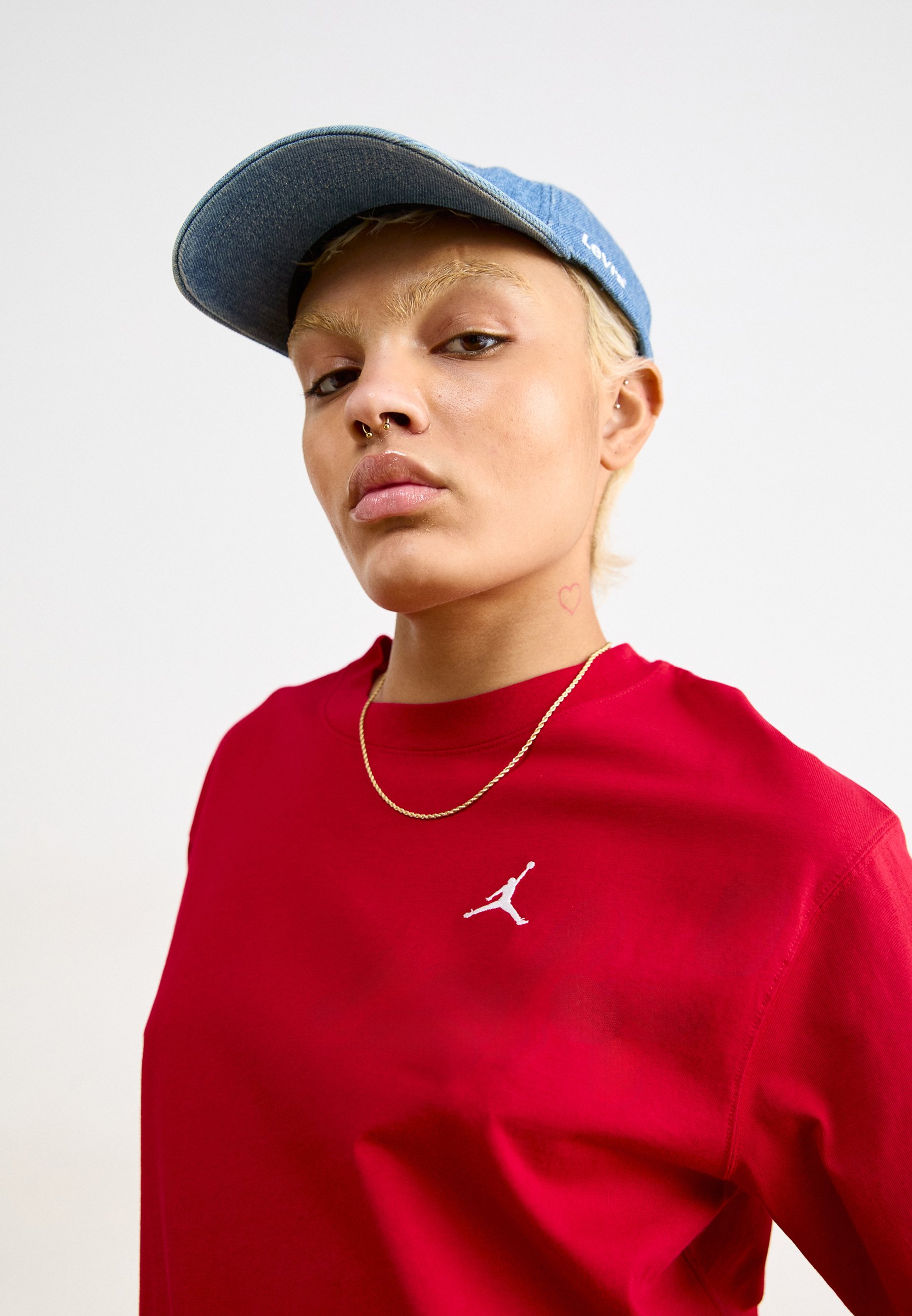 売れ筋商品|||ジョーダン Tシャツ レディース トップス ESSEN TEE CORE - Basic T-shirt - gym red Jordan ESSEN TEE CORE - T-Shirt basic - gym red/dunkelrot
