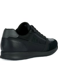 Geox U AVERY - Zapatillas - black