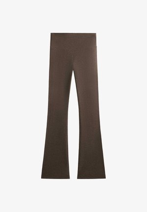 Braune ausgestellte Leggings mit glatter Textur und breitem Bündchen. Hergestellt aus dehnbarem Material für Komfort und Bewegungsfreiheit.