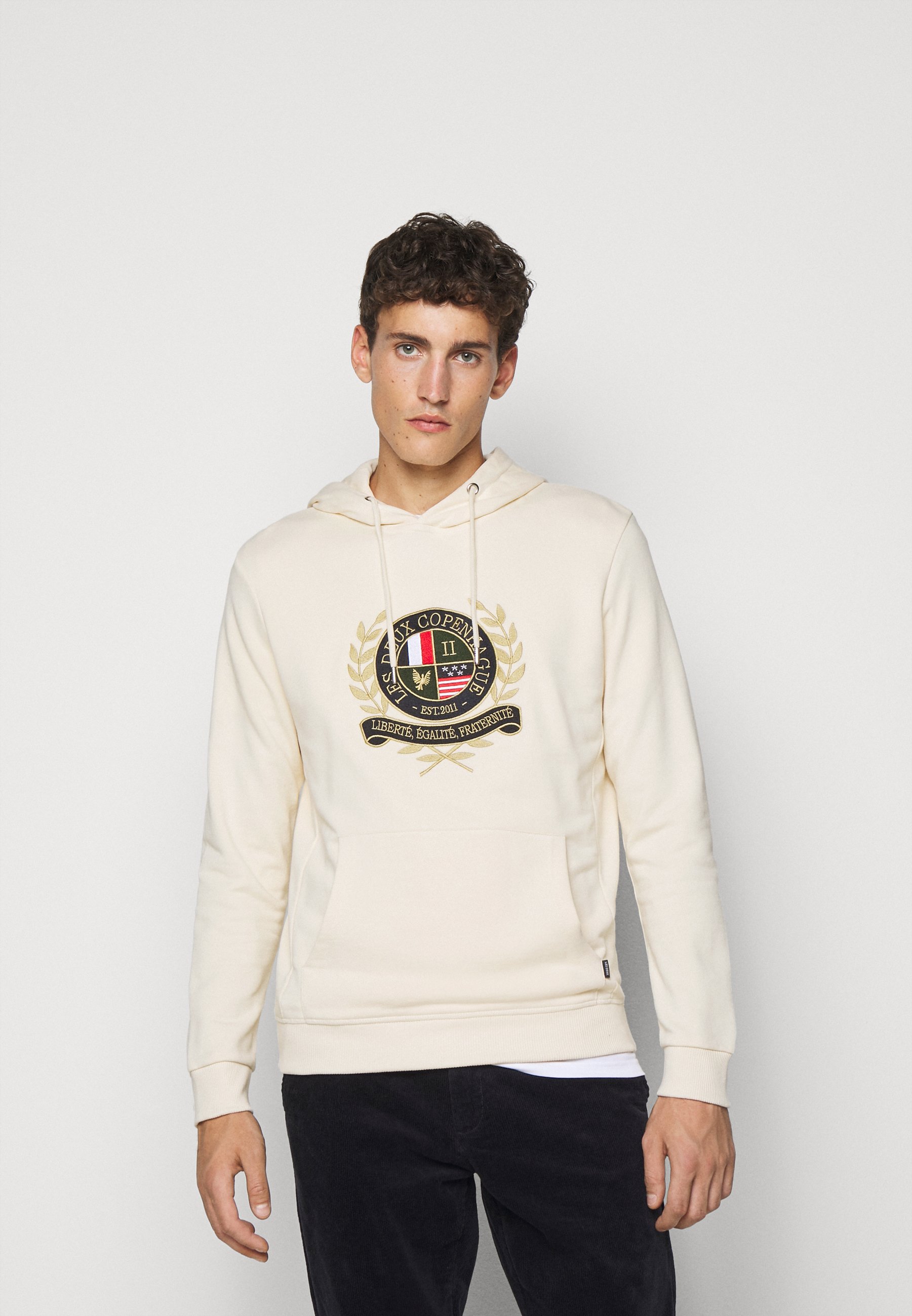 les deux white hoodie