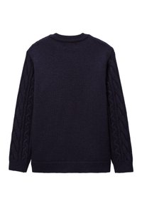 Pull en laine bleu marine avec un col rond, présentant des manches en tricot à motif de câbles texturés et un panneau arrière lisse.