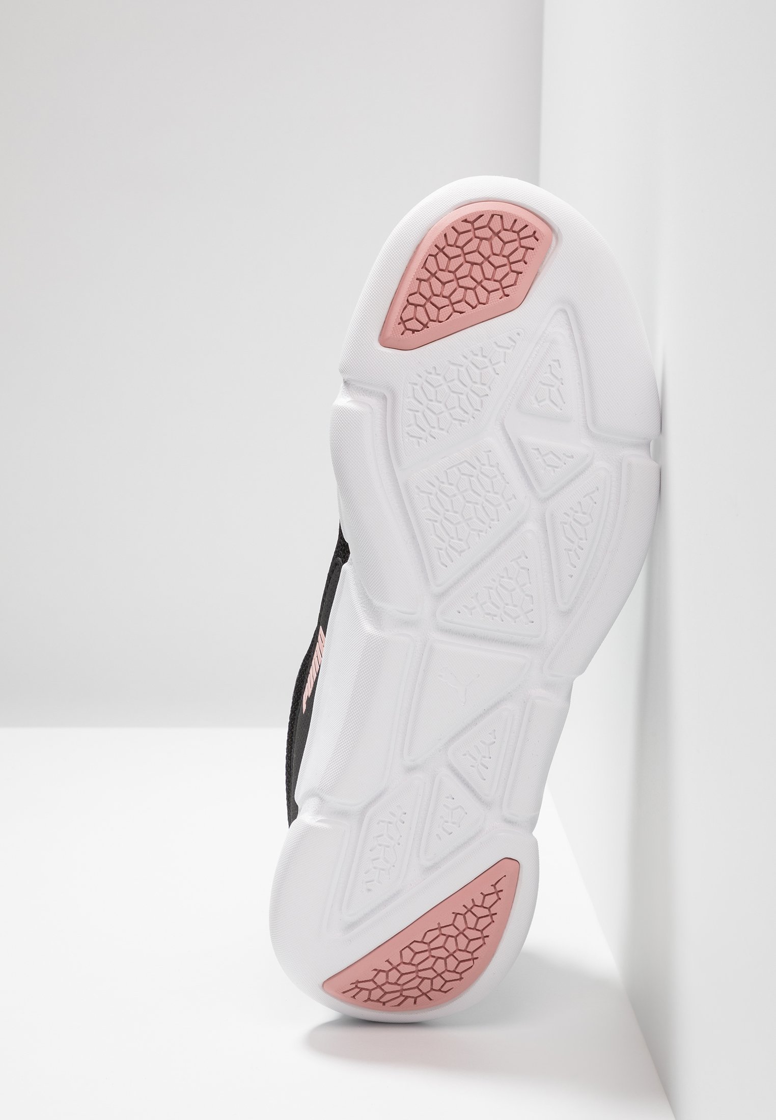 puma interflex runner running shoes