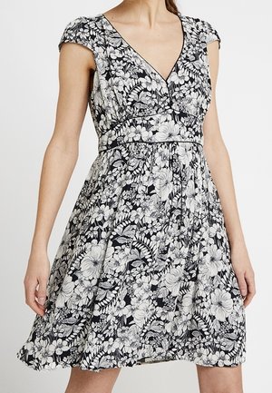 Freizeitkleid - black