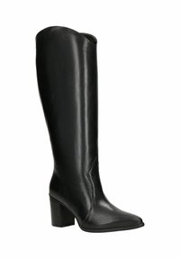 Czarne skórzane kozaki za kolano z ostrym noskiem i szerokim obcasem. Charakteryzują się gładką fakturą i zakrzywioną górną krawędzią.