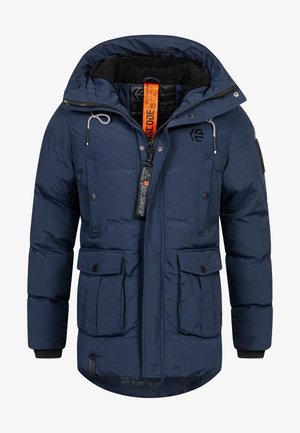 Giacca puffer blu navy con cappuccio foderato in pelliccia, chiusura con zip e bottoni, quattro tasche esterne e una patch del marchio sul petto.