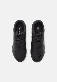 adidas Performance PREDATOR ACCURACY 4 IN SALA UNISEX - Scarpe da calcio indoor - core black/footwear white