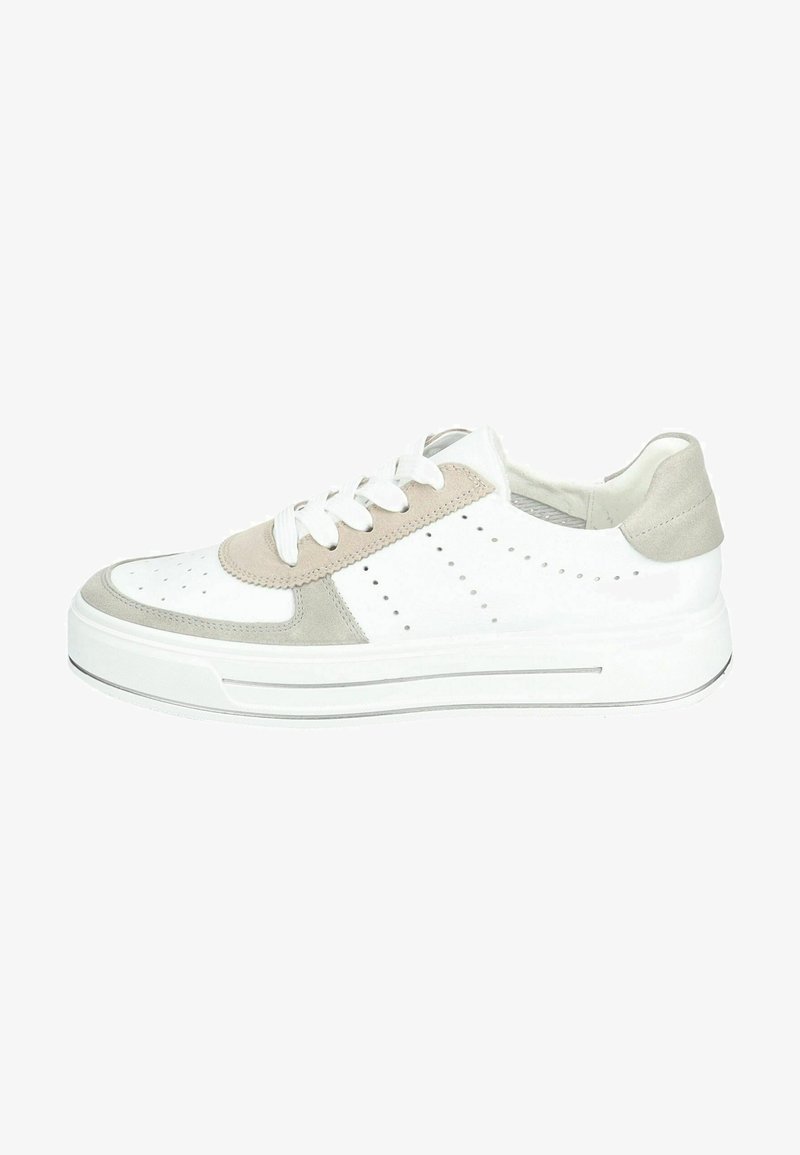 Weiße Sneaker mit beigen Wildlederakzenten, strukturiertem Obermaterial, runder Zehenpartie und flacher Gummisohle. Verfügt über Belüftungsperforationen und eine Schnürung.