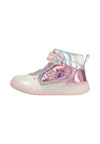 Høj-top sneakers med en hvid syntetisk overdel, holografiske sideaccentuer, glitrende stjerner og en pink gummisål med stroplukning.