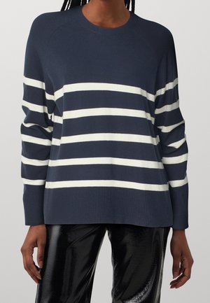 Pieces Sweter