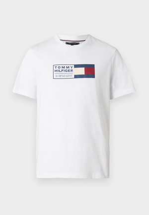 Tommy Hilfiger, LOGO JERSEY CREW NECK T-SHIRT - T-shirt imprimé - white