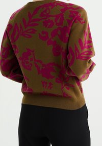 WE Fashion Stickad tröja - olive