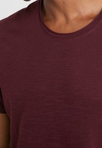Zadig & Voltaire T-shirts basic - bordeaux
