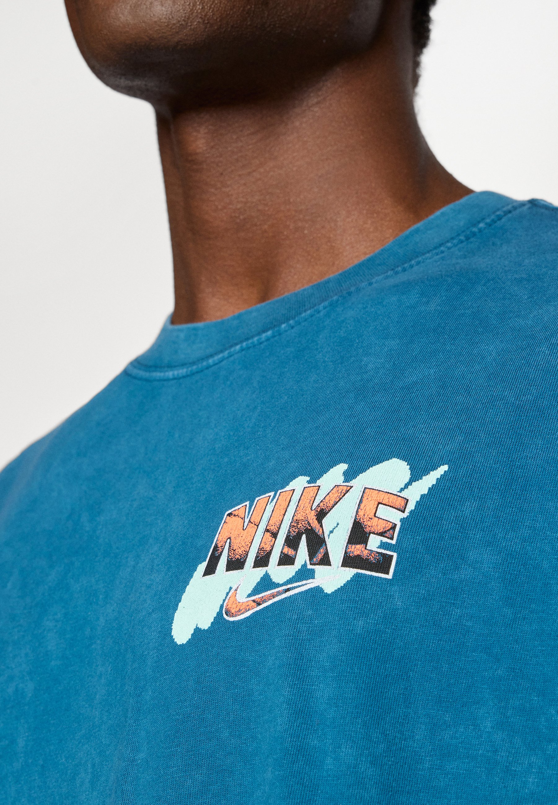 champs nike wash drip t shirt