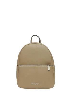Zaino in pelle beige con tasca frontale con zip, manico superiore e logo "ERMANNO FIRENZE" sul davanti.