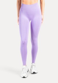 Lichtpaarse, hooggetailleerde, nauwsluitende legging van rekbare stof met een gladde textuur en subtiele stikdetails.