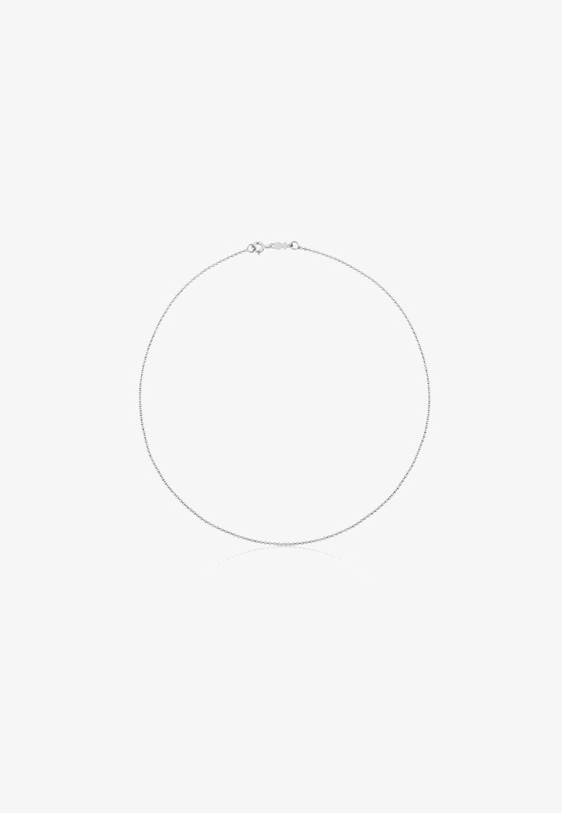 Collar de cadena de plata con pequeñas cuentas redondas, con un cierre seguro. Textura suave y forma circular, adecuado para superponer con otras joyas.
