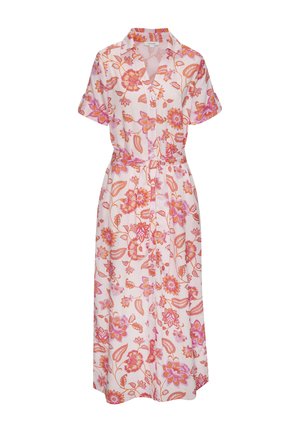 Blumiges Midi-Kleid mit pinkem Hintergrund, das ein orange-lila Muster aufweist, kurze Ärmel, eine taillierte Taille und eine durchgehende Knopfleiste hat.