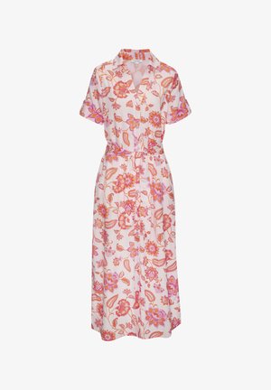 Blumiges Midi-Kleid mit pinkem Hintergrund, das ein orange-lila Muster aufweist, kurze Ärmel, eine taillierte Taille und eine durchgehende Knopfleiste hat.